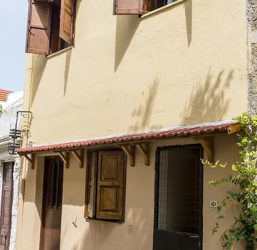 Daire Zografos Apartment's - Old Town *